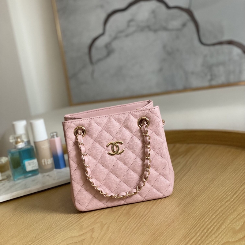 Ch**el bucket bags